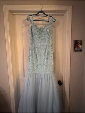 chic Light Blue Beaded Mermaid Prom Dress